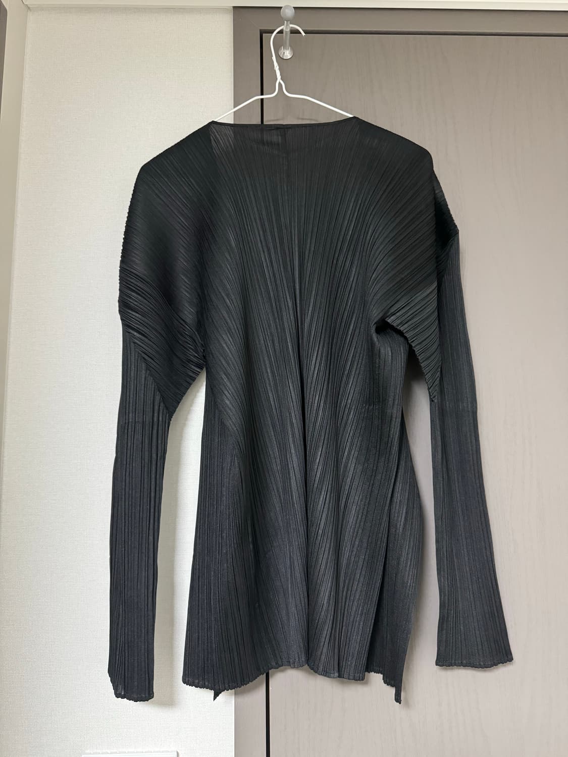 플리츠플리즈 가디건 상품이미지2