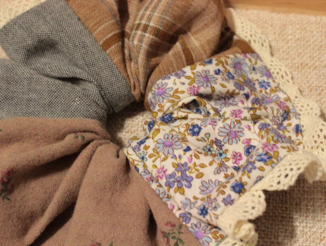 핸드메이드 패치 스크런치  상품이미지3