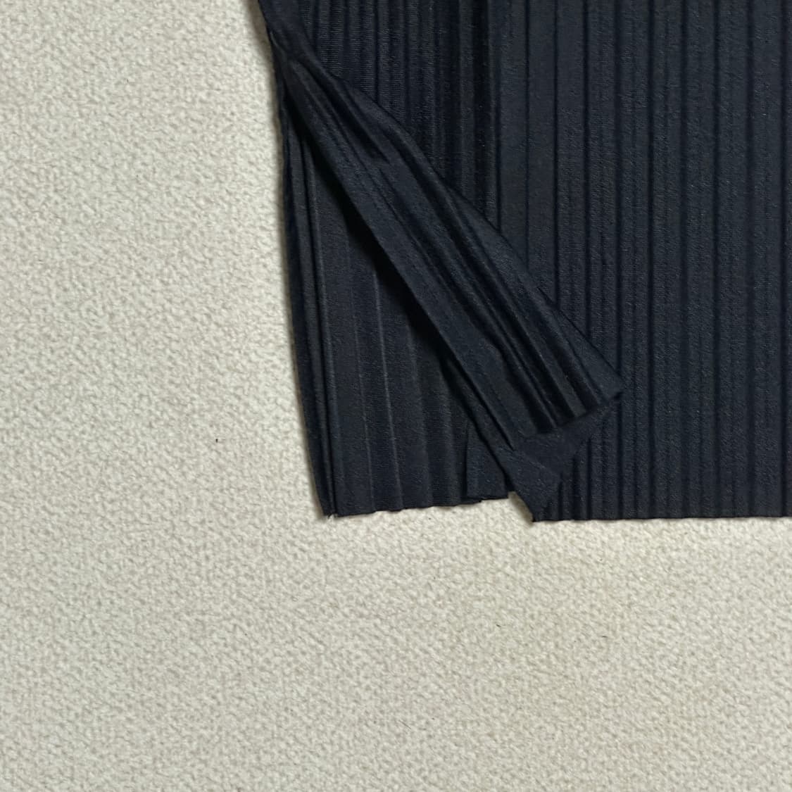 코스 플리세 슬리브리스 탑 상품이미지3