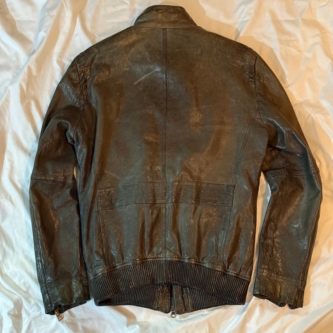 솔리드옴므 11f/w 멀티포켓 바이커 레더자켓 판매합니다. 상품이미지2