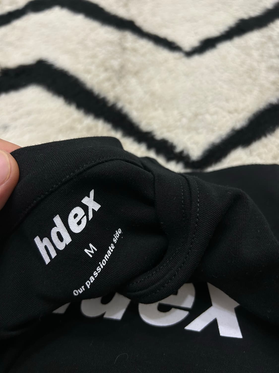 [M]HDEX 로고 크롭탑/블랙 상품이미지3