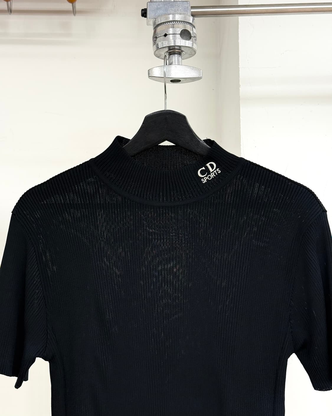 크리스찬 디올 스포츠 블랙 목 넥 쇼트 슬리브 탑 상품이미지2