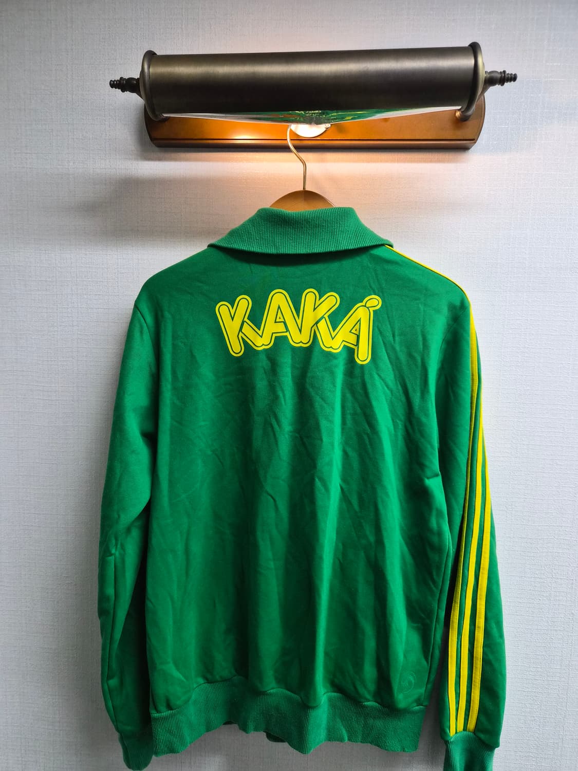 100) 아디다스 x KAKA 트랙탑 져지 팝니다 상품이미지2