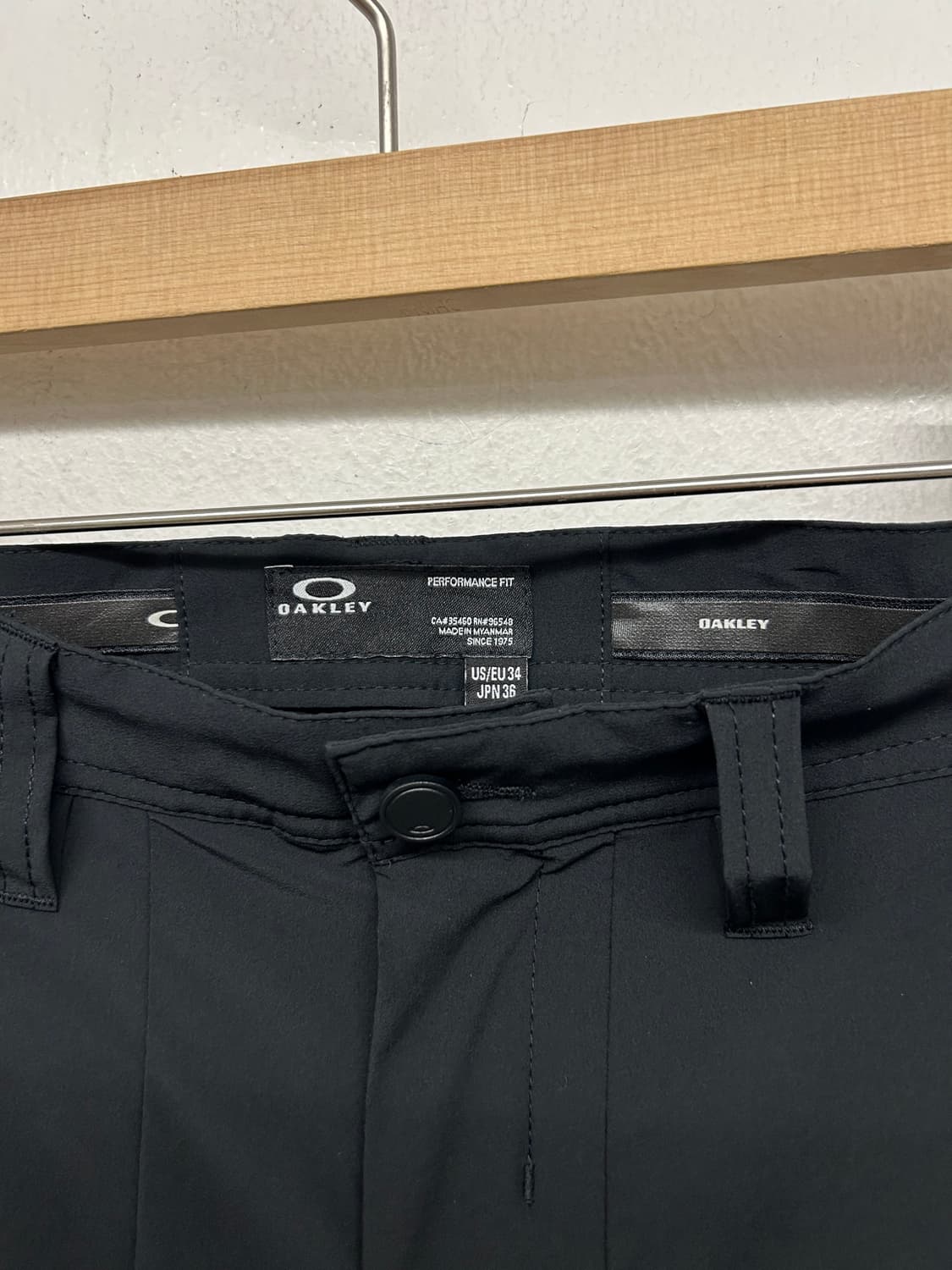 오클리 퍼포먼스 핏 메쉬 반바지 상품이미지3