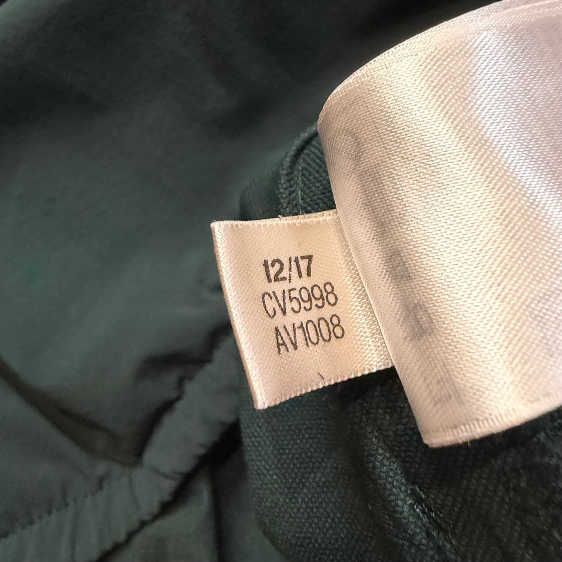 아디다스(NCT 해찬 착용 모델) 트레포일 3스트립 그린 웜업 탑 상품이미지5