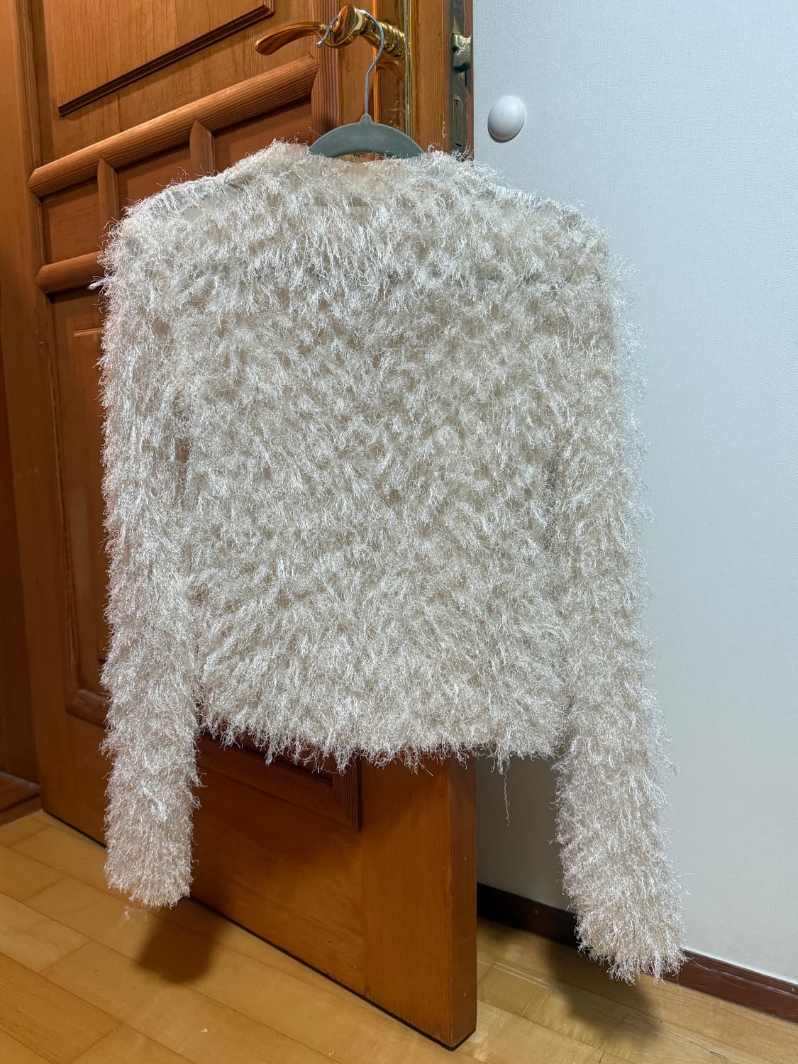 라인반드 LEINWANDE Shaggy Top 상품이미지3