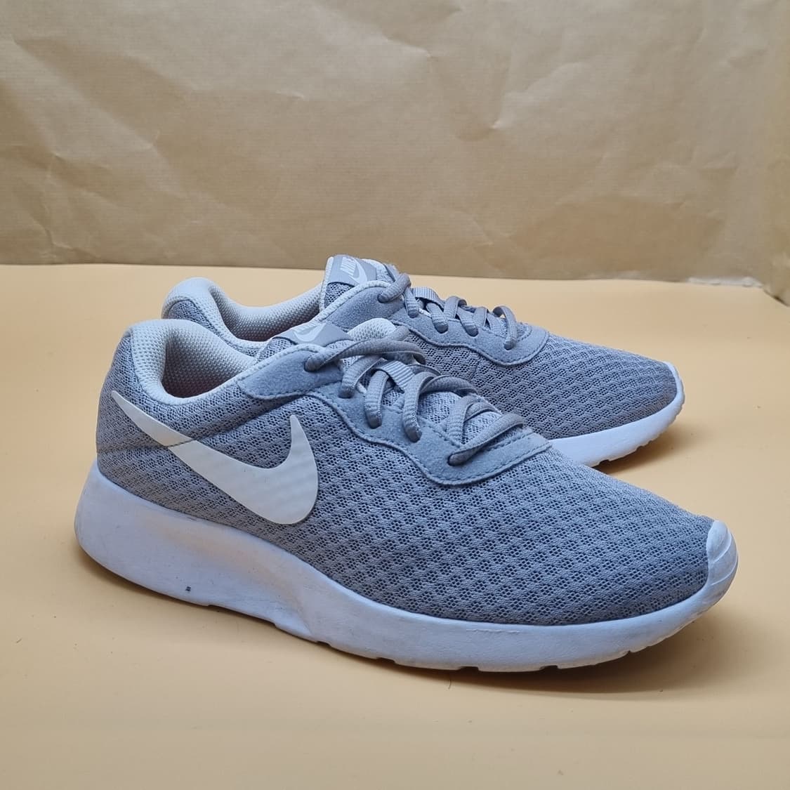 나이키 탄준 울프 그레이 여성운동화235. 상품이미지1