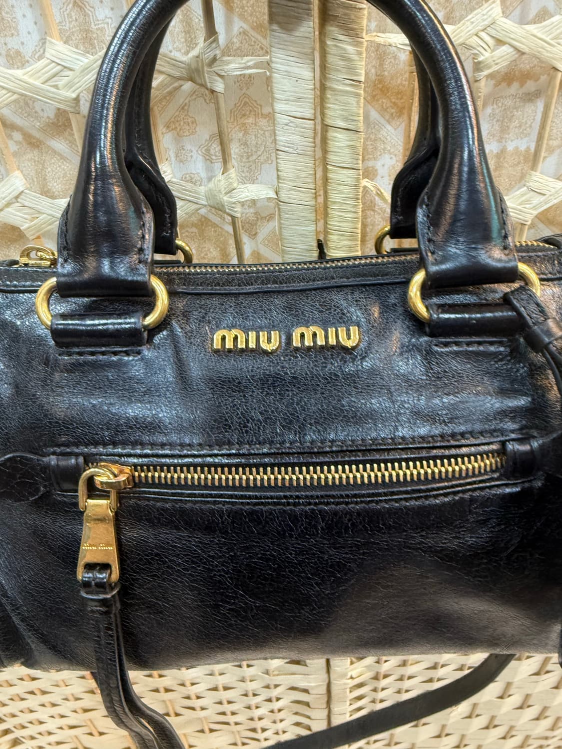 정품 미우미우 비텔로 샤인 미니 모터백 팝니다 상품이미지2