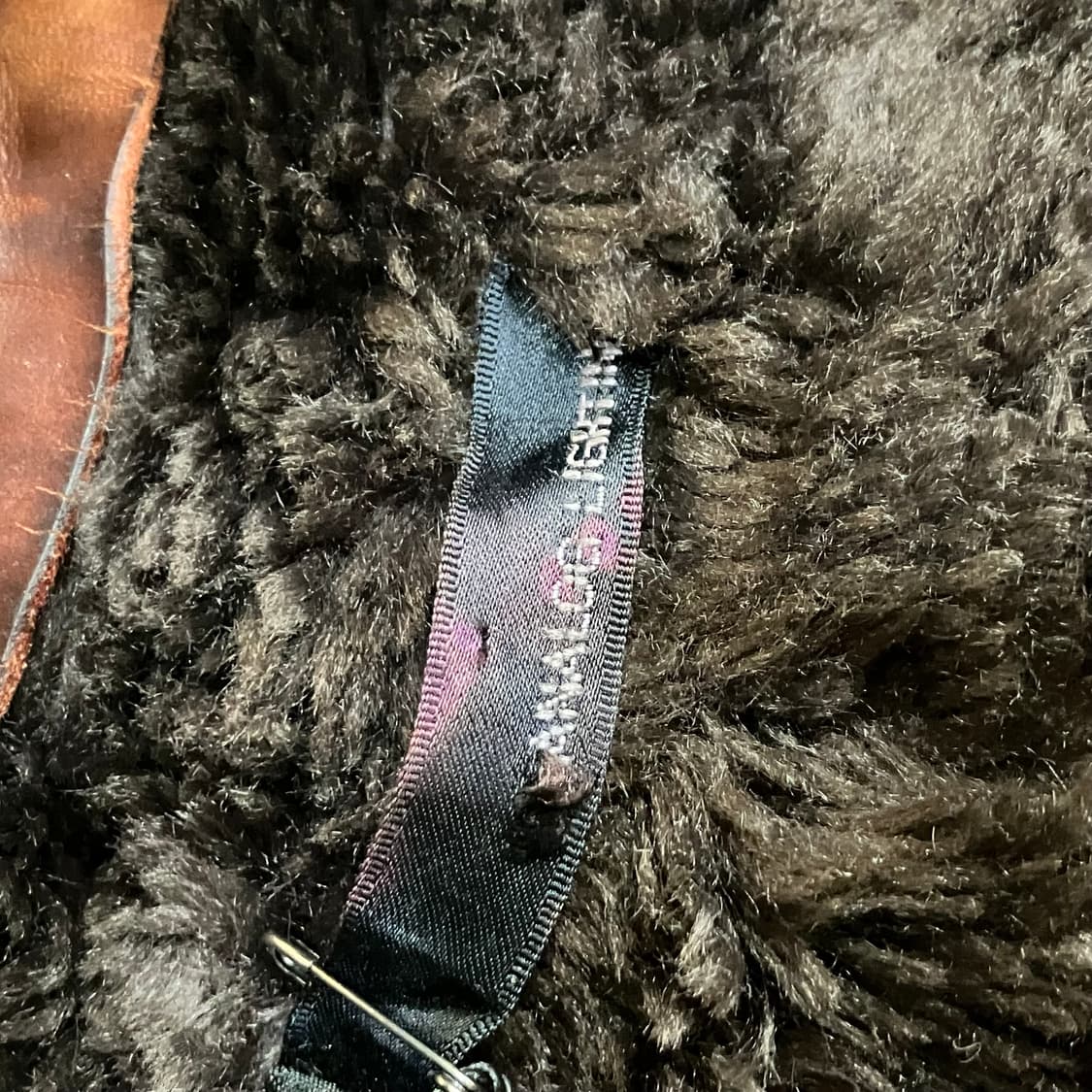 아날로그 라이팅 블랙 퍼 후드집업 상품이미지2