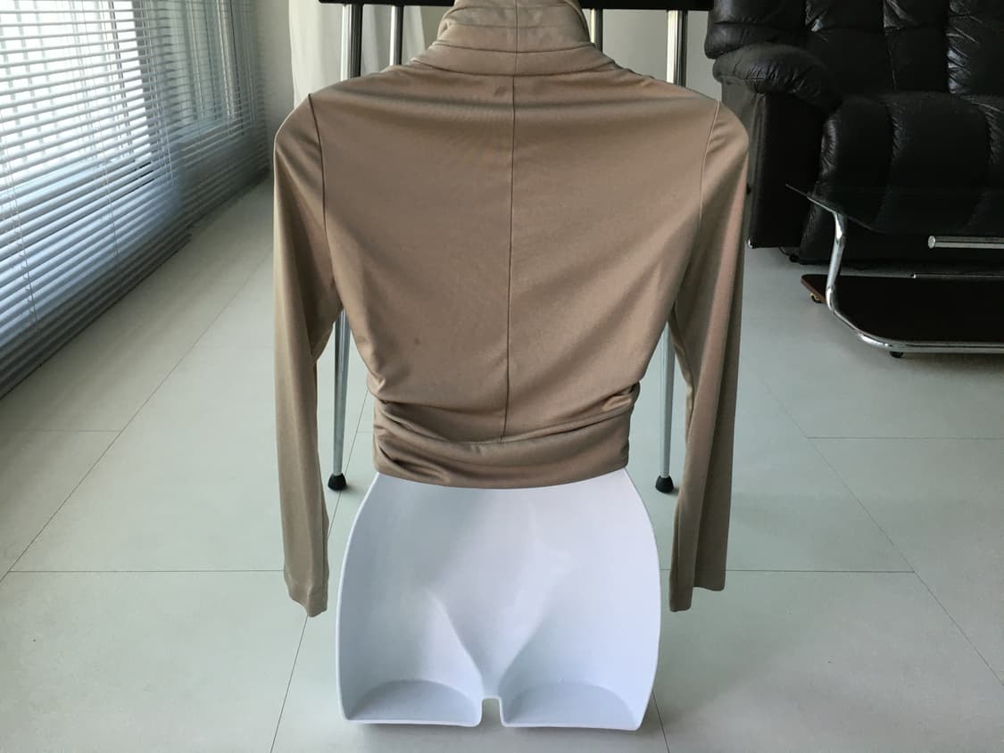 satin drape bolero top 상품이미지4