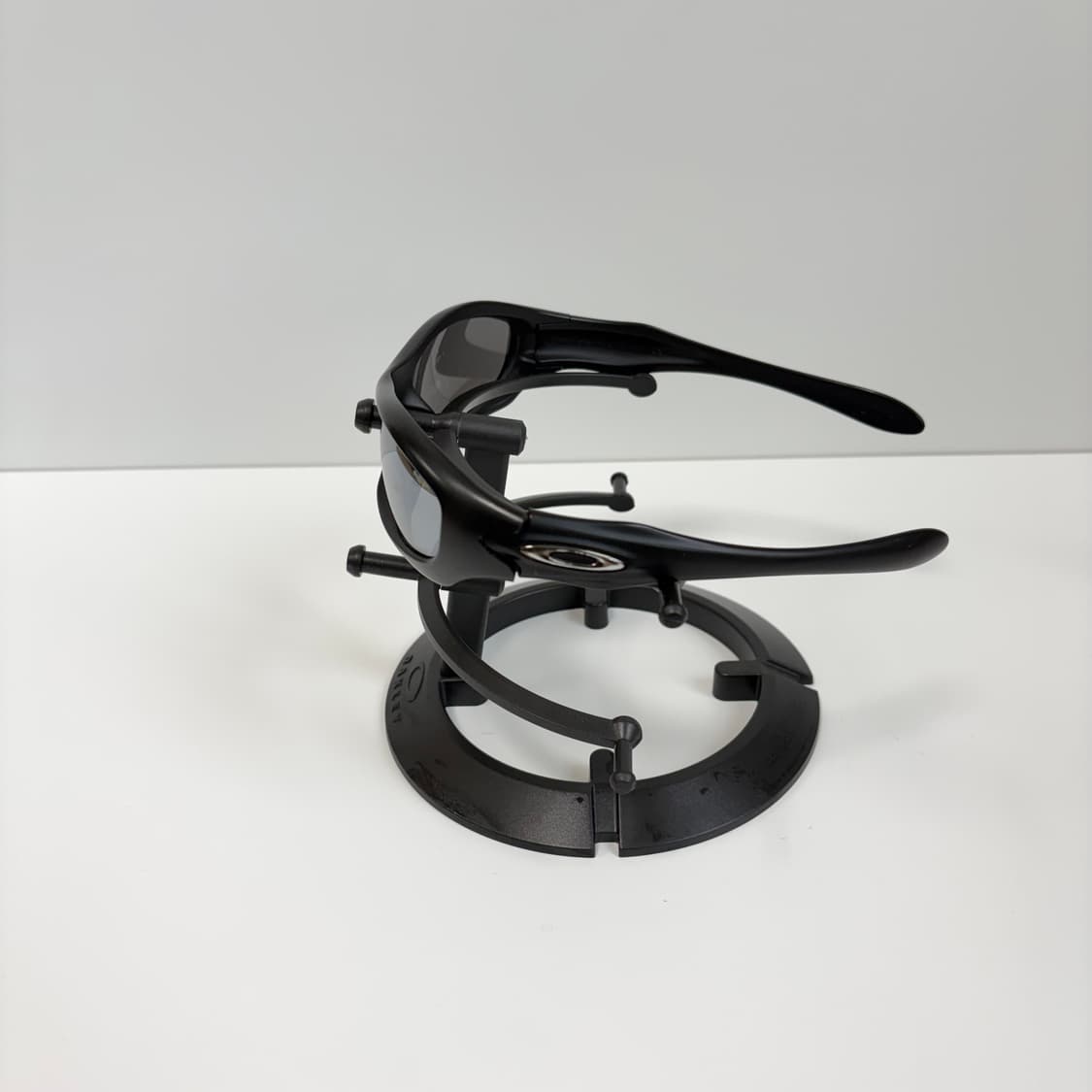 오클리 oakley 몬스터독 monster dog 매트블랙 러닝 선글라스 상품이미지3