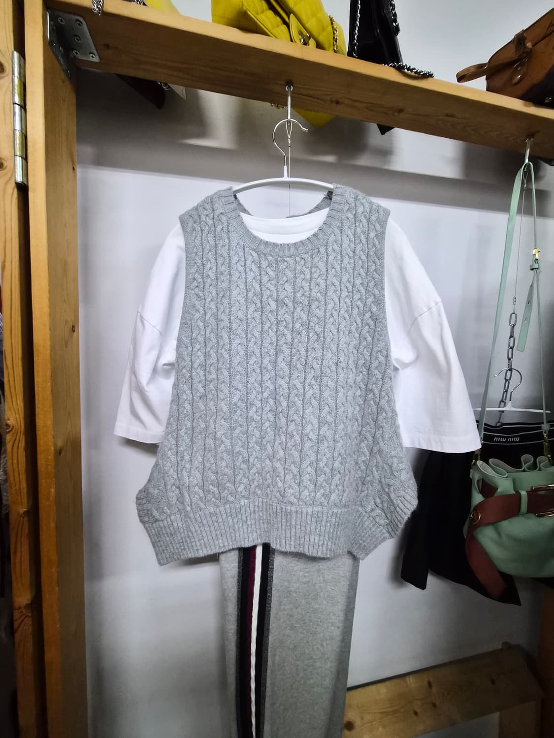 타미힐피거 icons 조거팬츠. SJYP 케이블 니트 베스트 상품이미지7