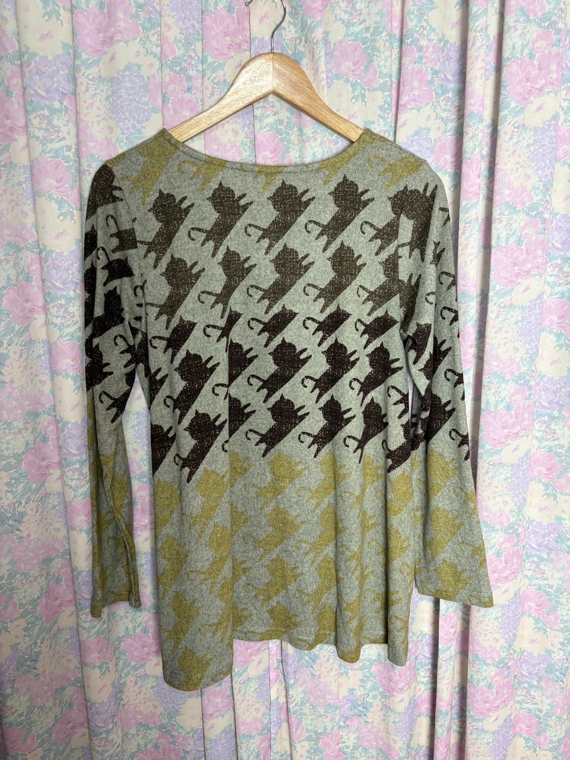 고양이 패턴 긴소매 티셔츠 상품이미지9