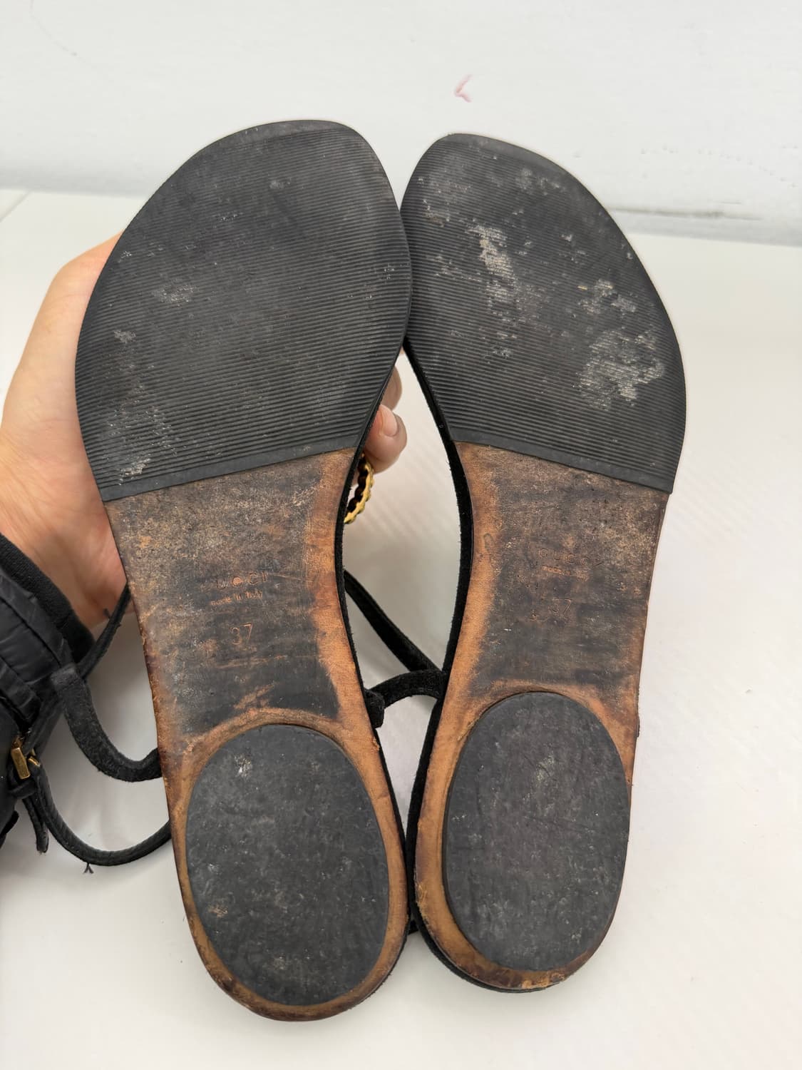 정품) 구찌 블랙 GG 로고 쪼리 샌들 37 상품이미지8