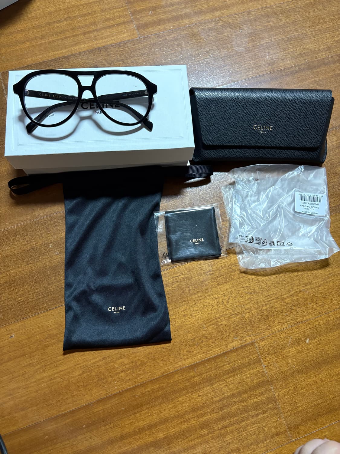 셀린느 블랙 보잉 안경 상품이미지6