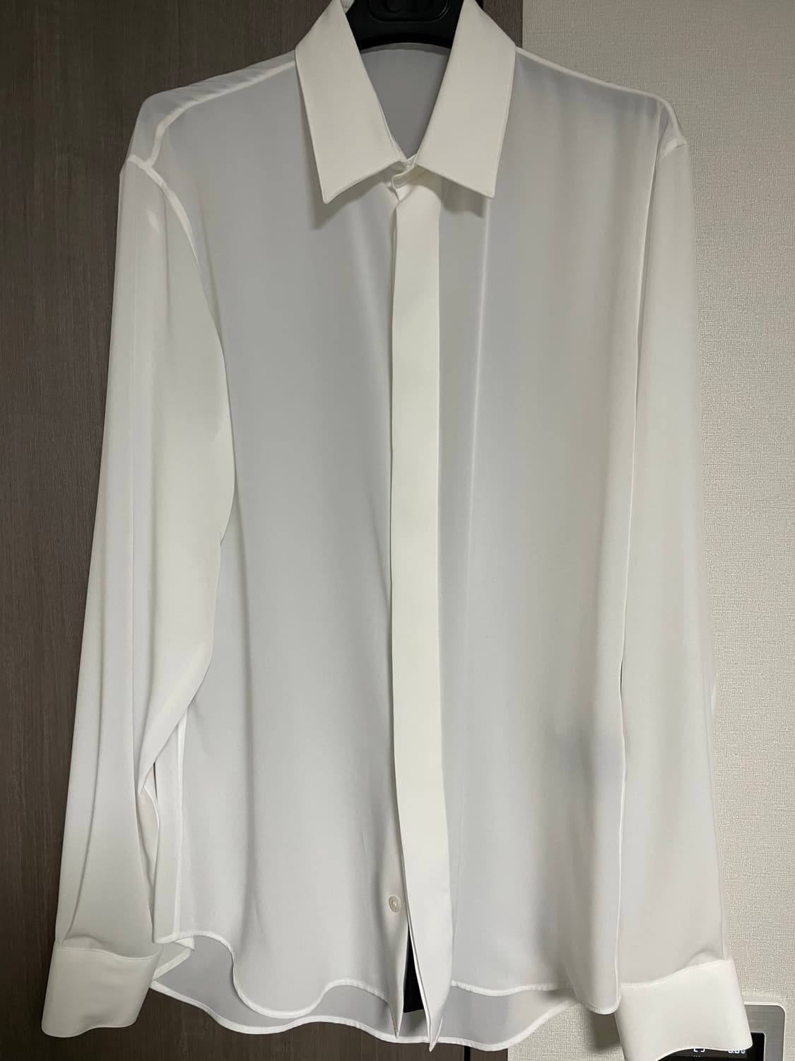 디올 반투명 화이트 셔츠 상품이미지1