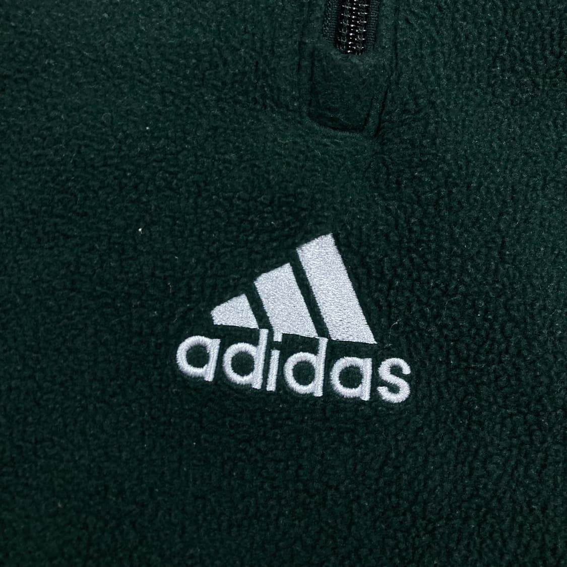 아디다스 그린 컬러 센터 로고 하프 집업 플리스 상품이미지2