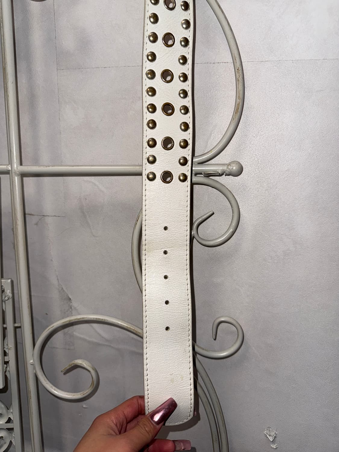 White bold western punching stud belt 상품이미지6