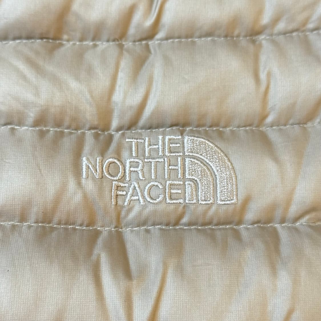 노스페이스 경량 패딩 여성용 상품이미지8