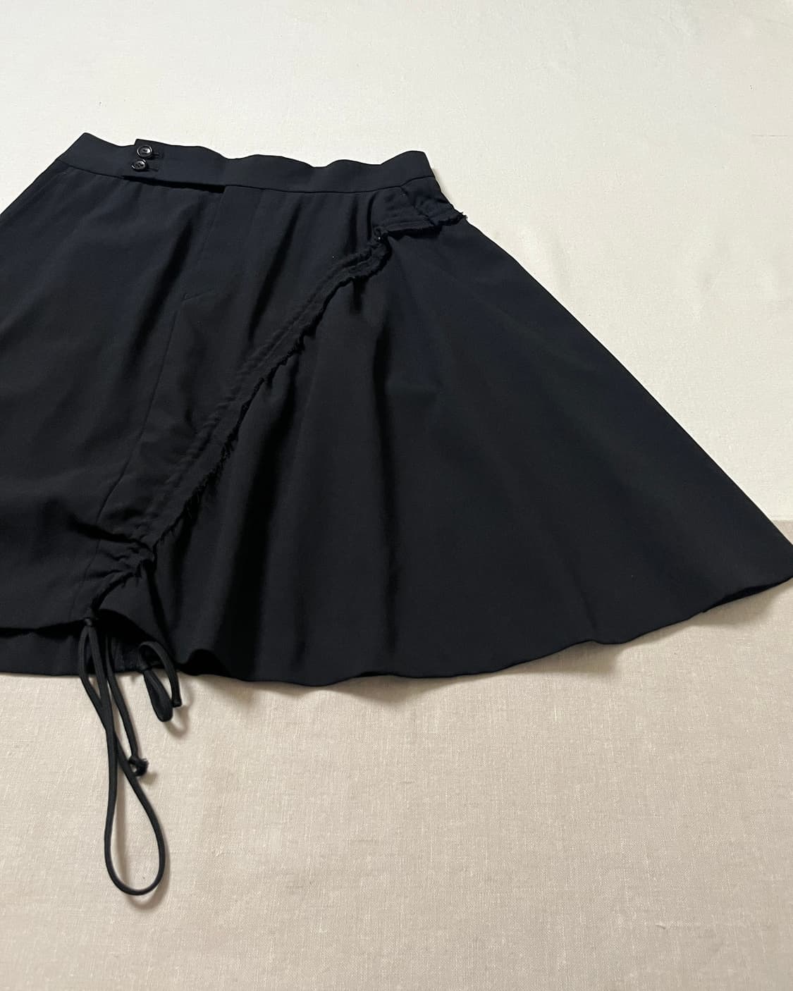 꼼데가르송 비대칭 셔링 스커트 comme des garcons 치마 상품이미지7