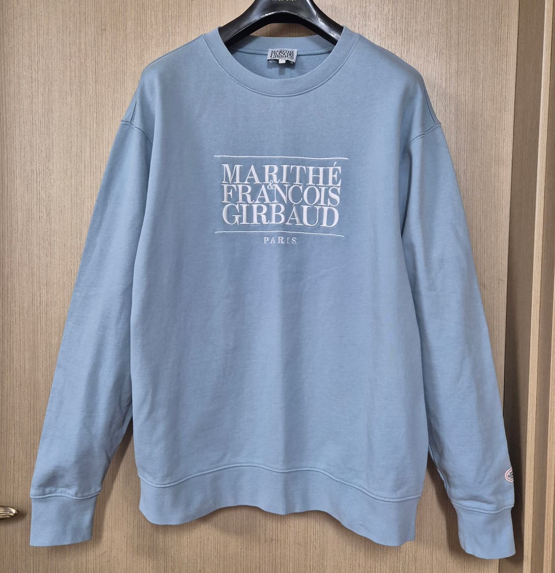 [L]마리떼 프랑소와 저버 하늘색 맨투맨 상품이미지1