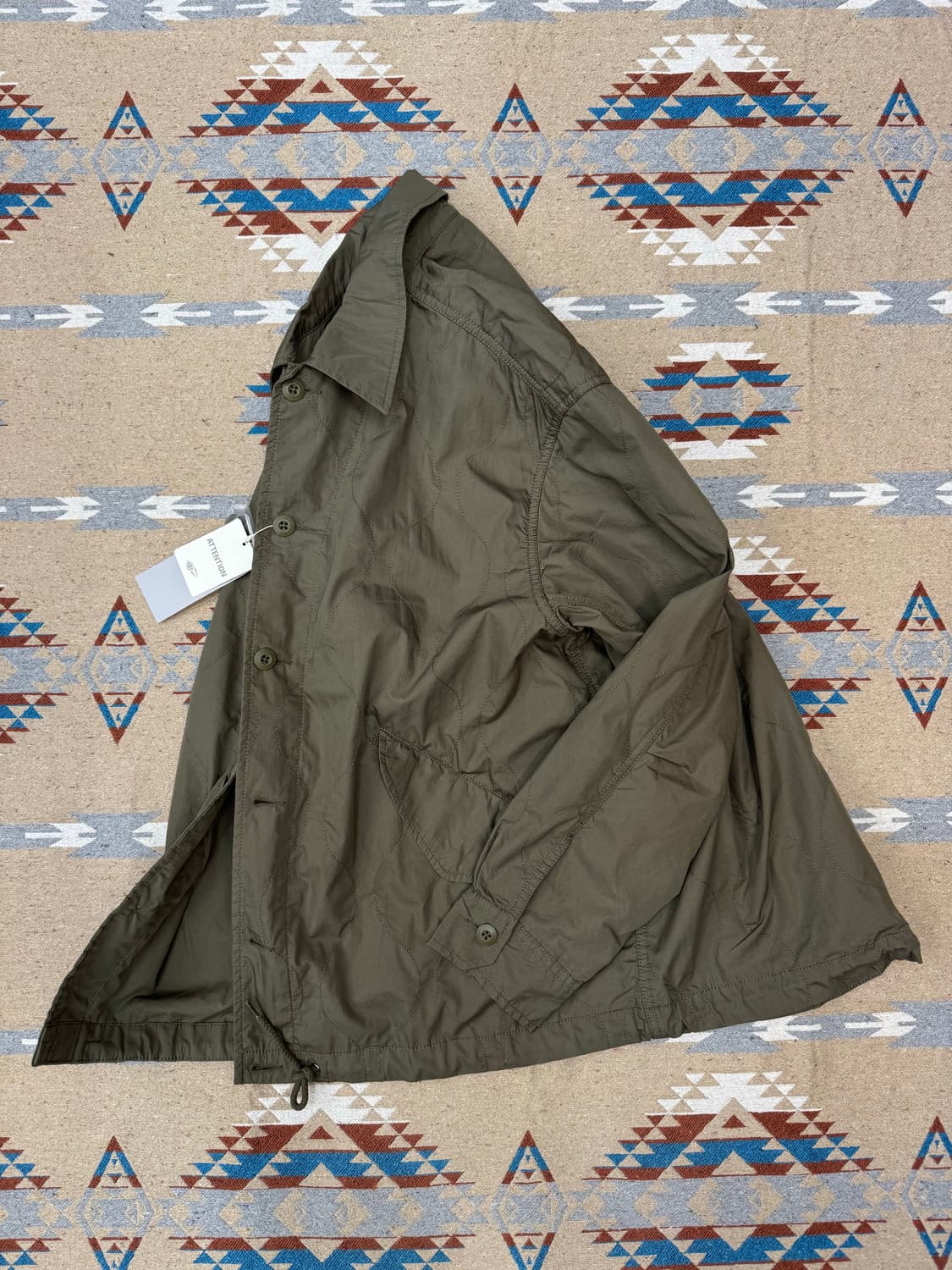 [M][100] 빔즈 B/D 퀼팅 블루종 카키  상품이미지8