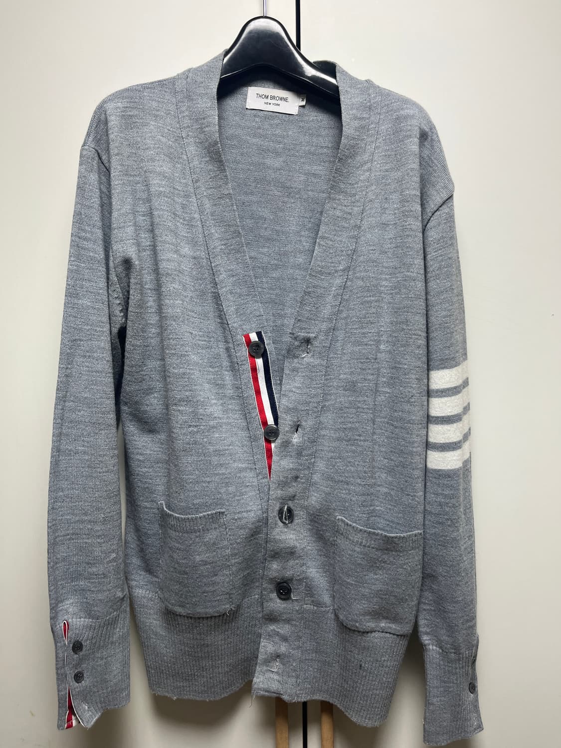 톰브라운 가디건 상품이미지1