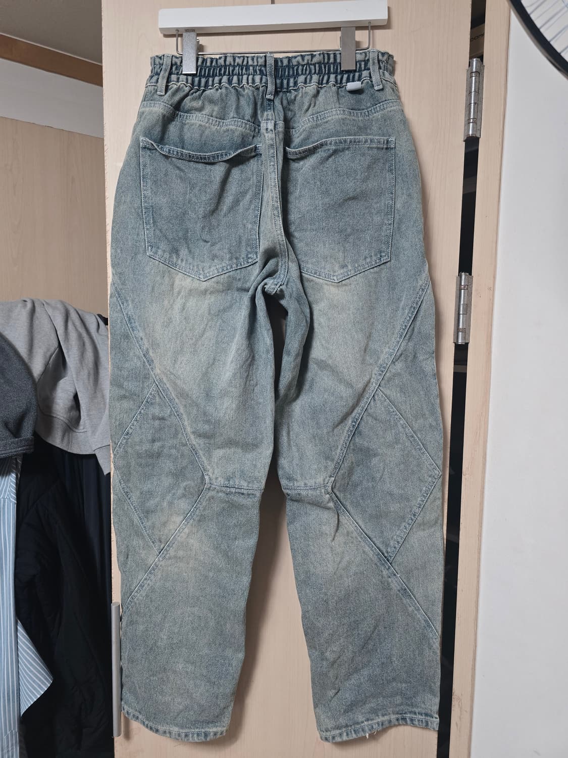 엑스톤즈 백 밴딩  다이아 절개 데님팬츠
 L 상품이미지3