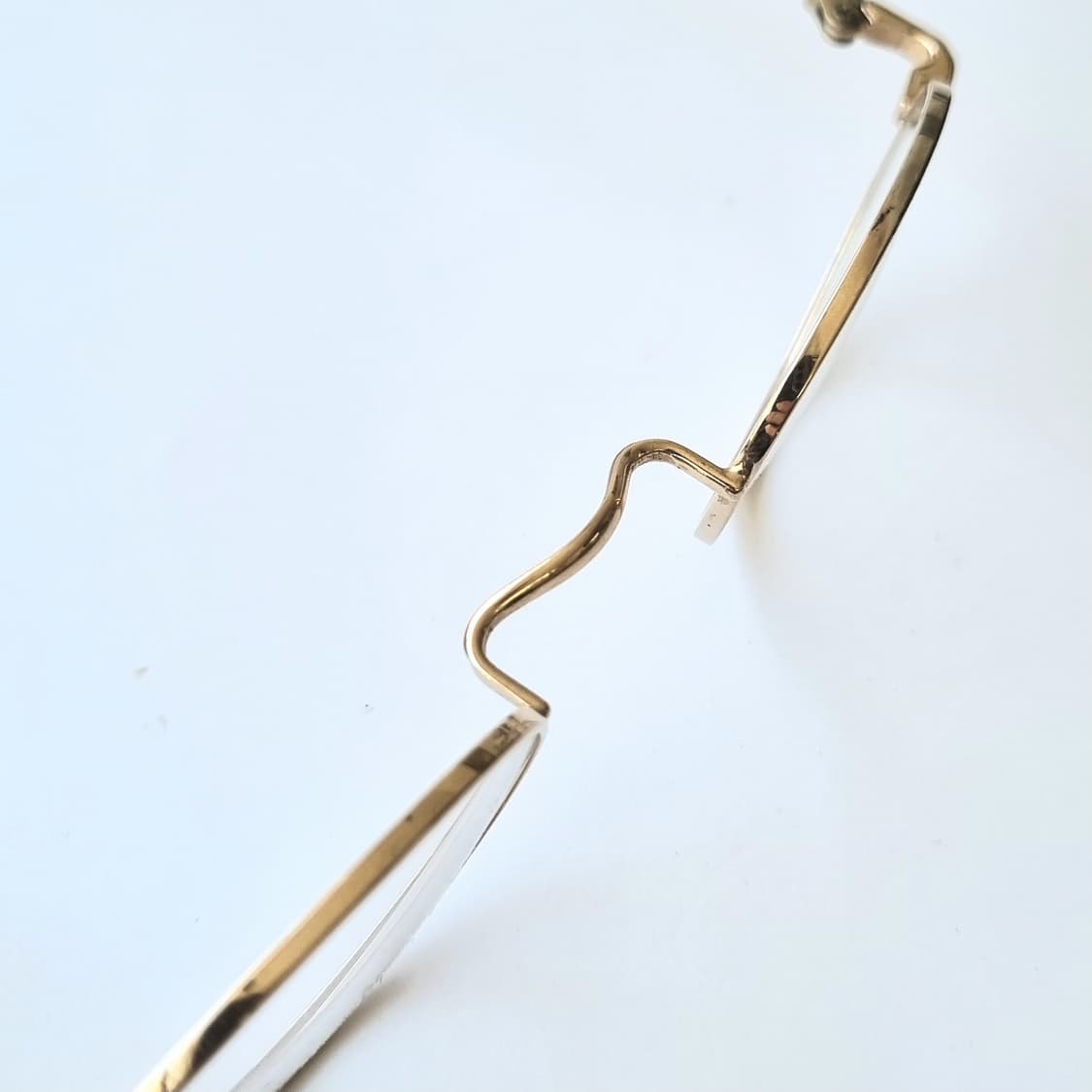 데드스탁 클래식 오벌 골드 메탈 콧등 안경테 상품이미지8