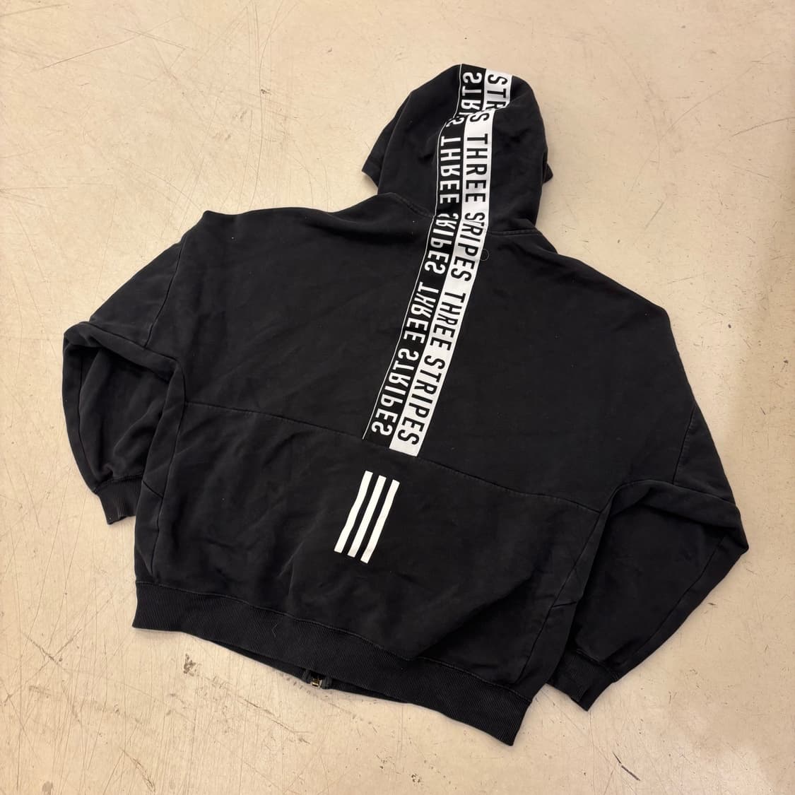 아디다스 백삼선 블랙 후드집업 상품이미지1
