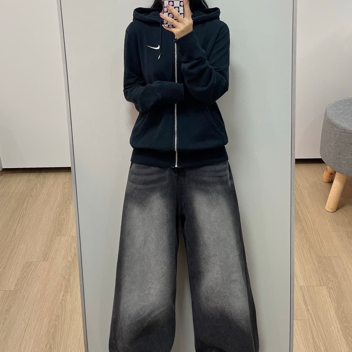 나이키 스우시 자수로고 블랙 후드집업 상품이미지1