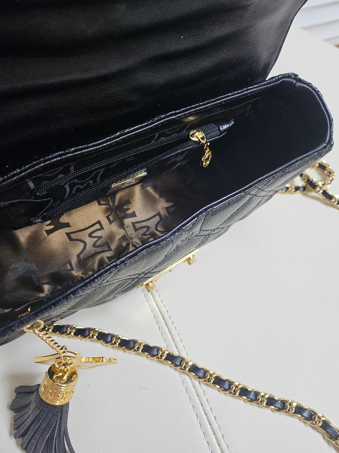 메트로시티 정품 크로스백  상품이미지8