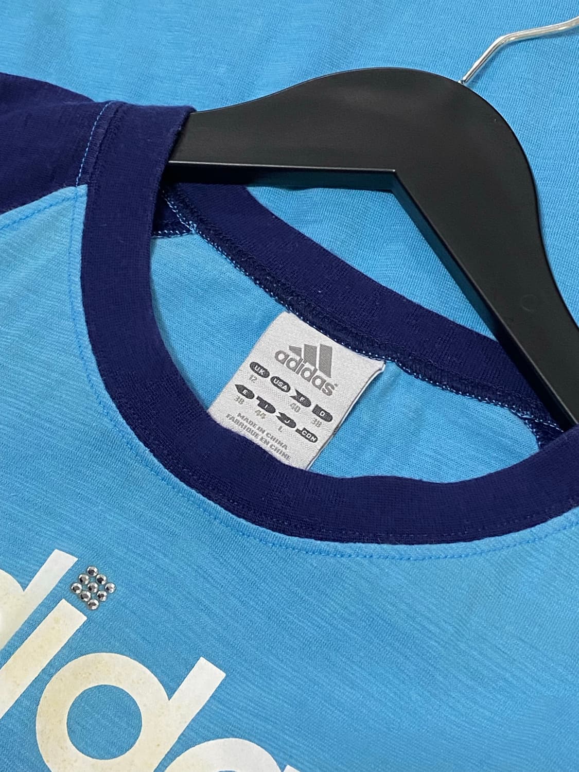 Adidas 큐빅 디테일 레글런 반팔 티셔츠 상품이미지9
