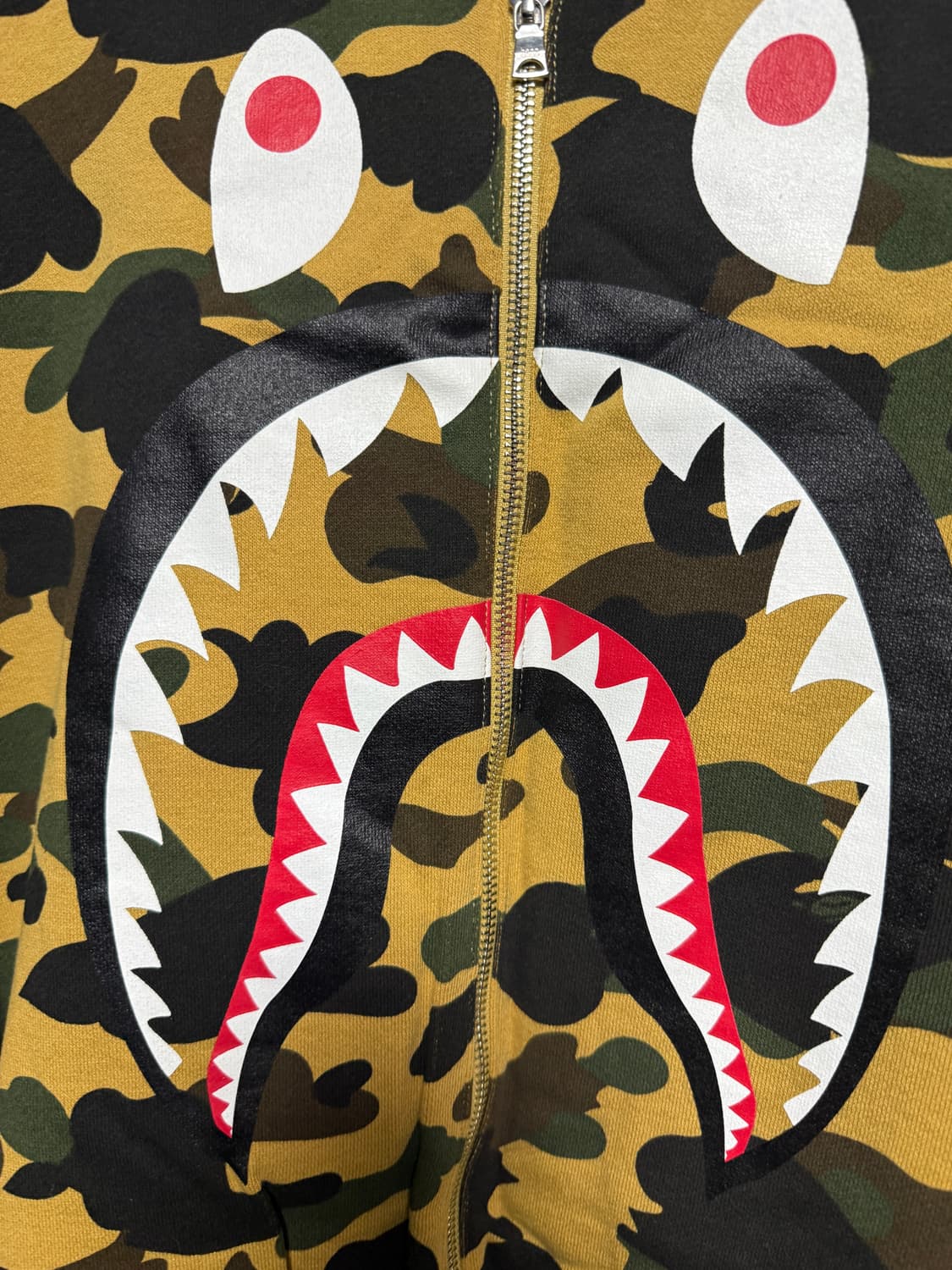 베이프 샤크 맨투맨 상품이미지3