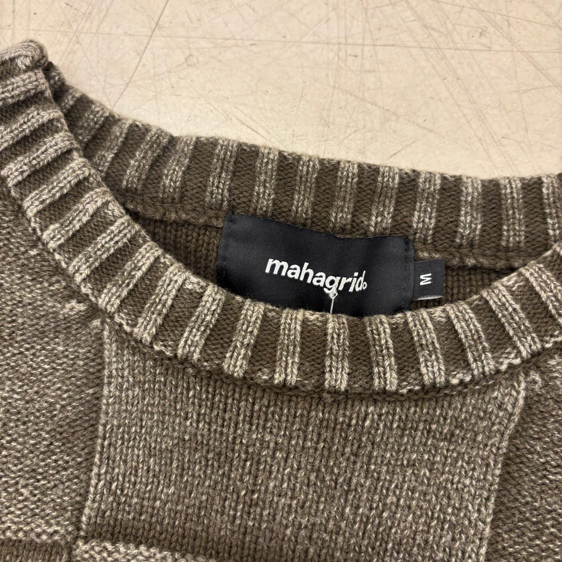 마하그리드 페이드 패턴 니트 상품이미지3