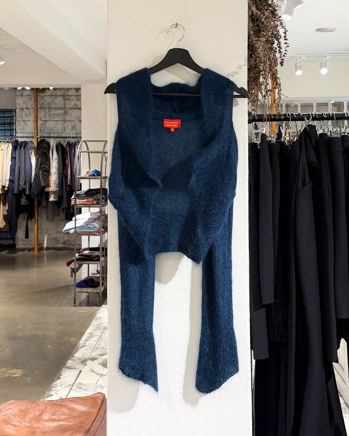 비비안 웨스트우드 블루 헤어리 슬릿 크롭 가디건 상품이미지1