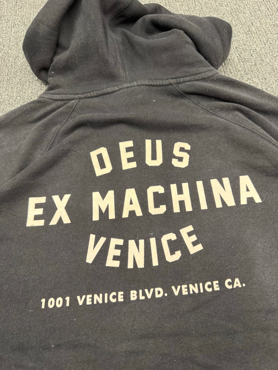 LL)데우스 빈티지 로고 프린팅 베니스 후드티 상품이미지5