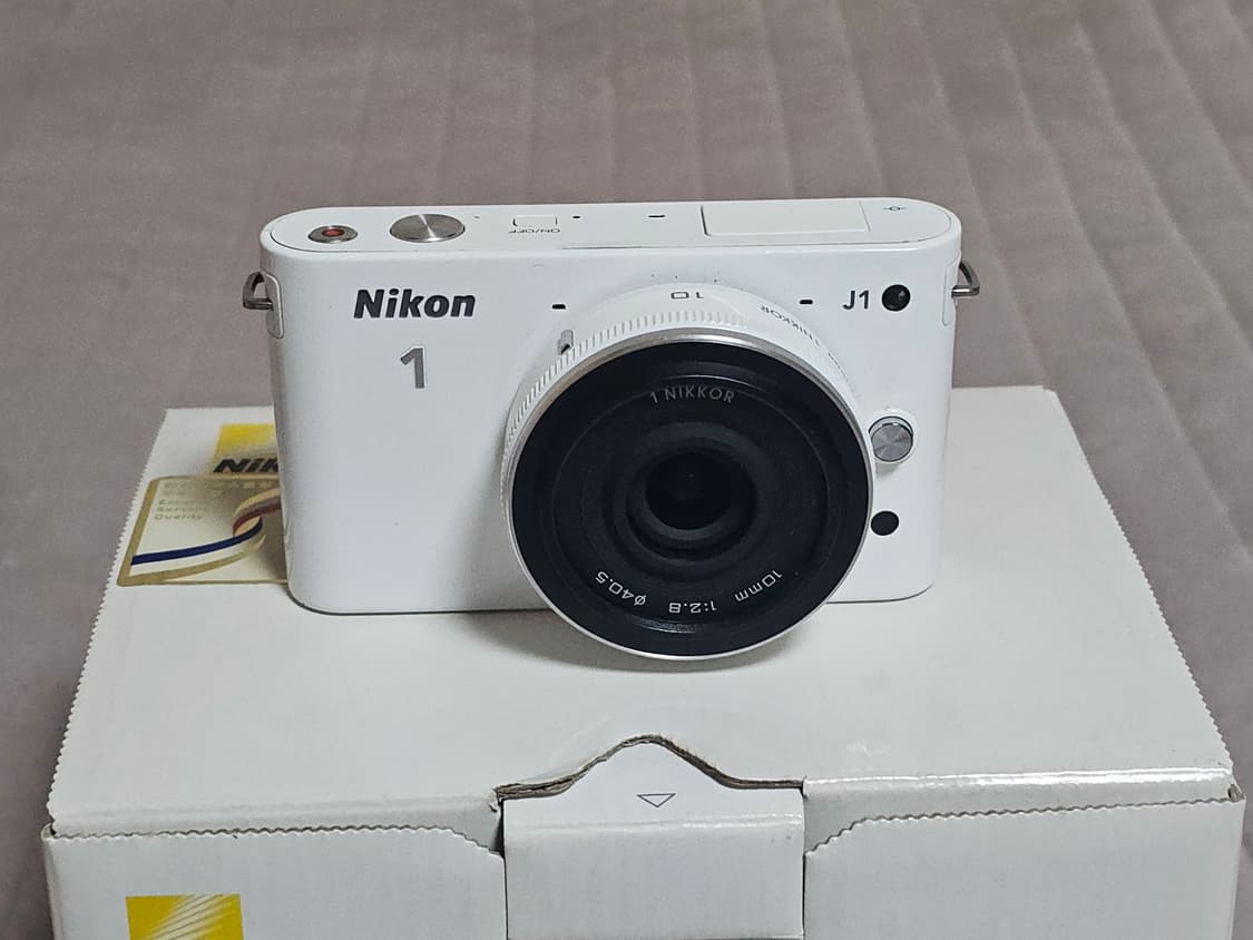 니콘 Nikon 1 J1 미러리스 카메라 상품이미지1