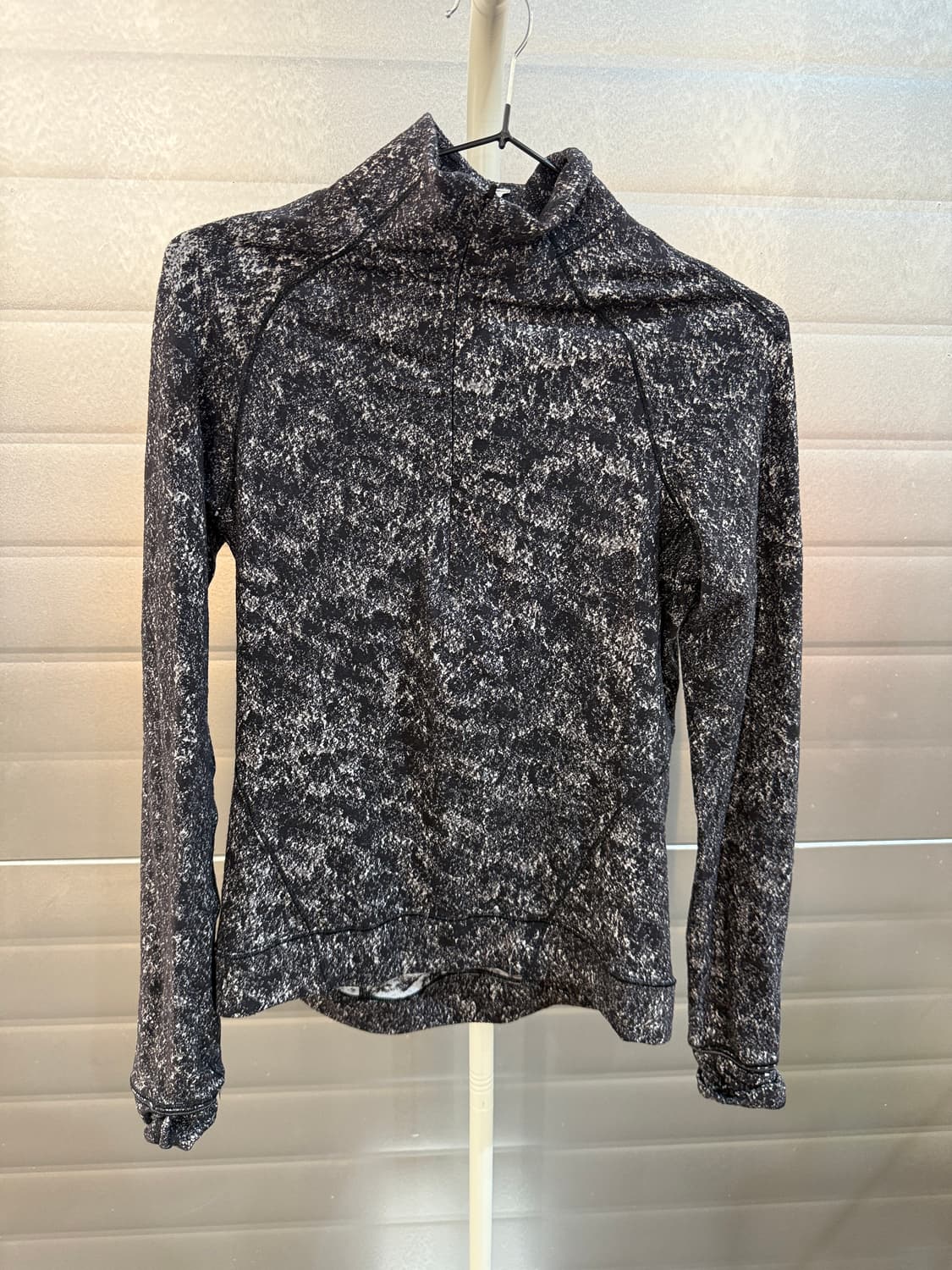 룰루레몬 아웃런 더 엘리먼츠 풀오버 상품이미지4