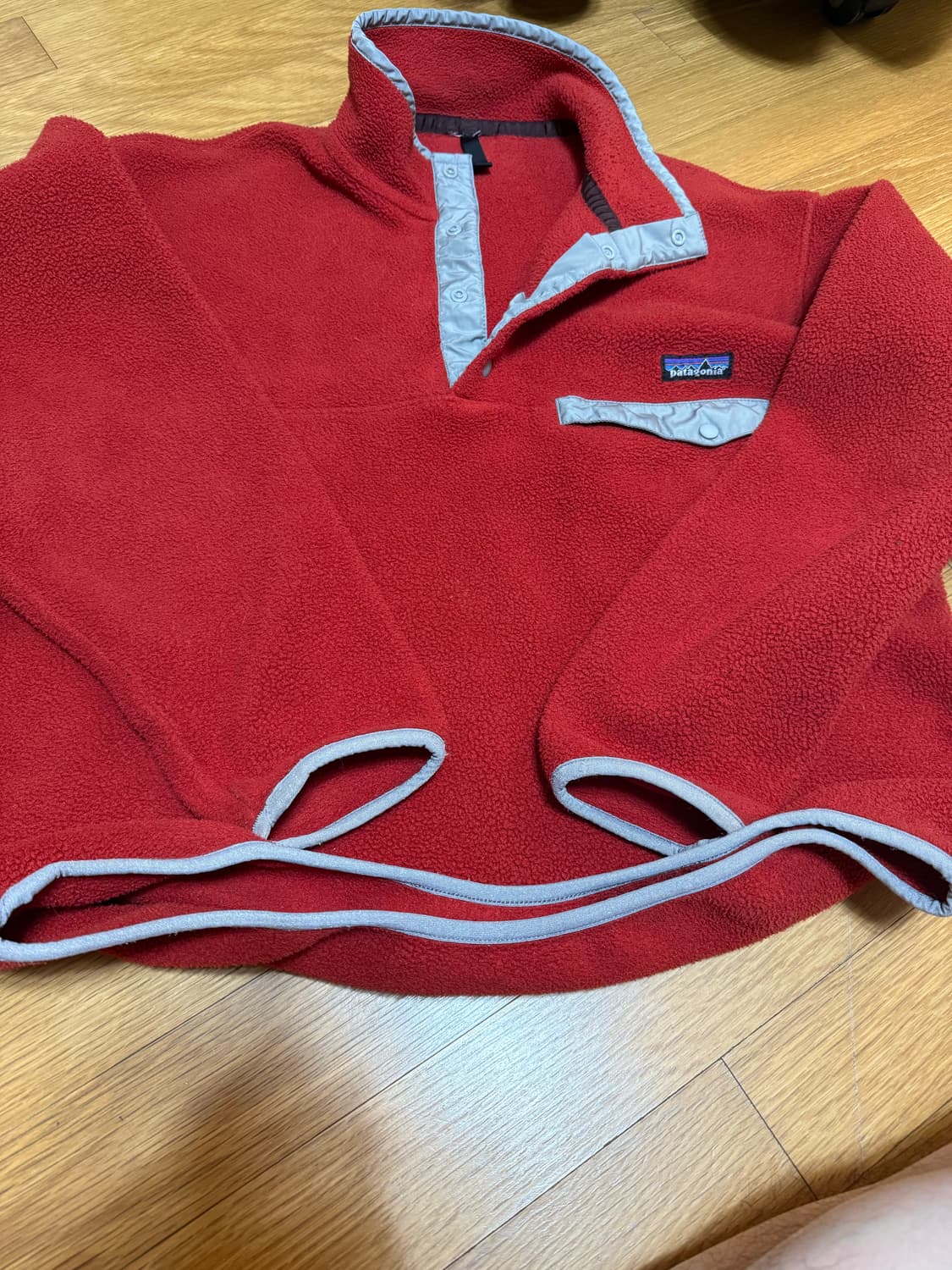 M 파타고니아 신칠라 레드 포켓 그레이 상품이미지3