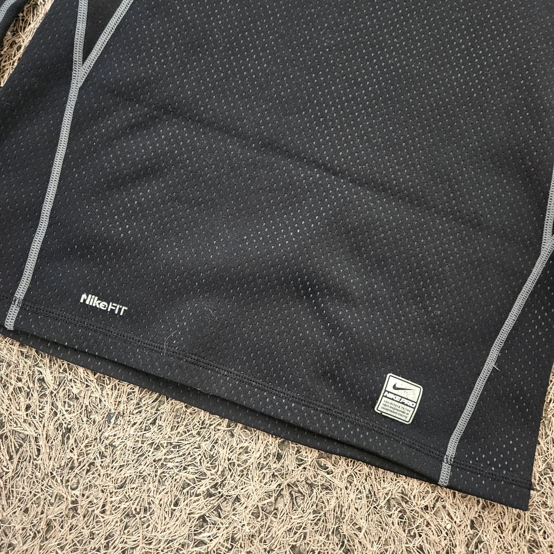 나이키(Nike) Nikepro 드라이핏 올드스쿨 매쉬드 긴팔 티셔츠  상품이미지4