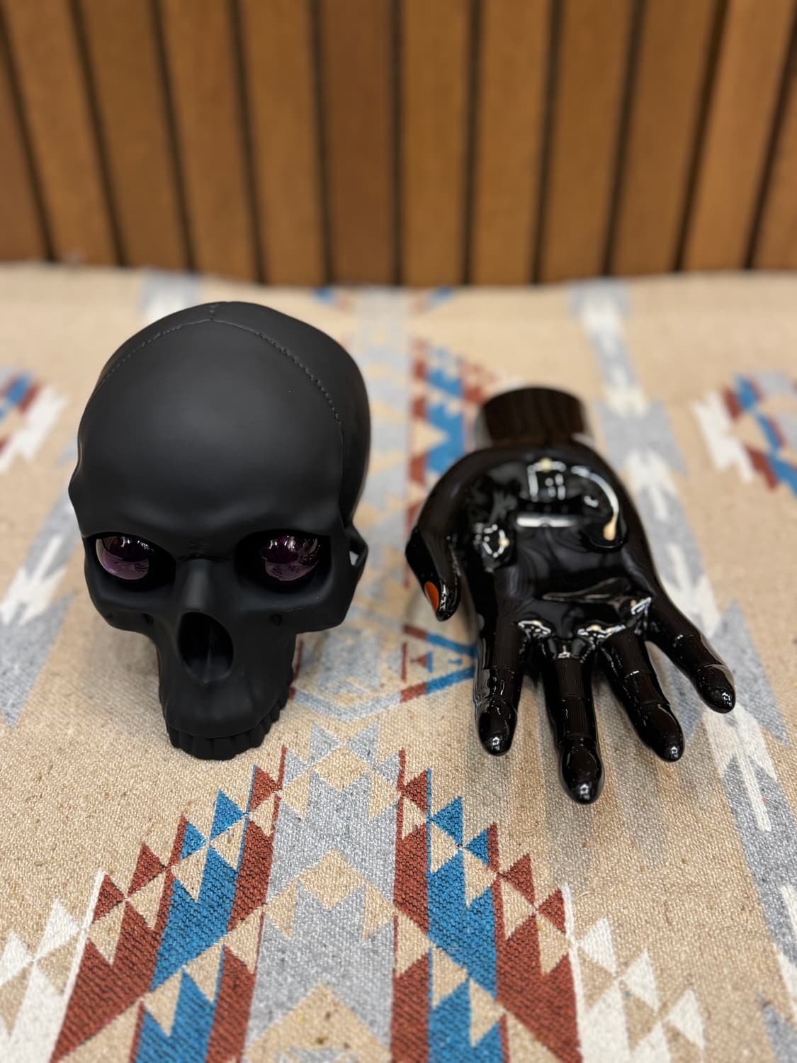 [OS] 언더커버 x 메디콤토이 스컬 & 핸드 램프 블랙 상품이미지5