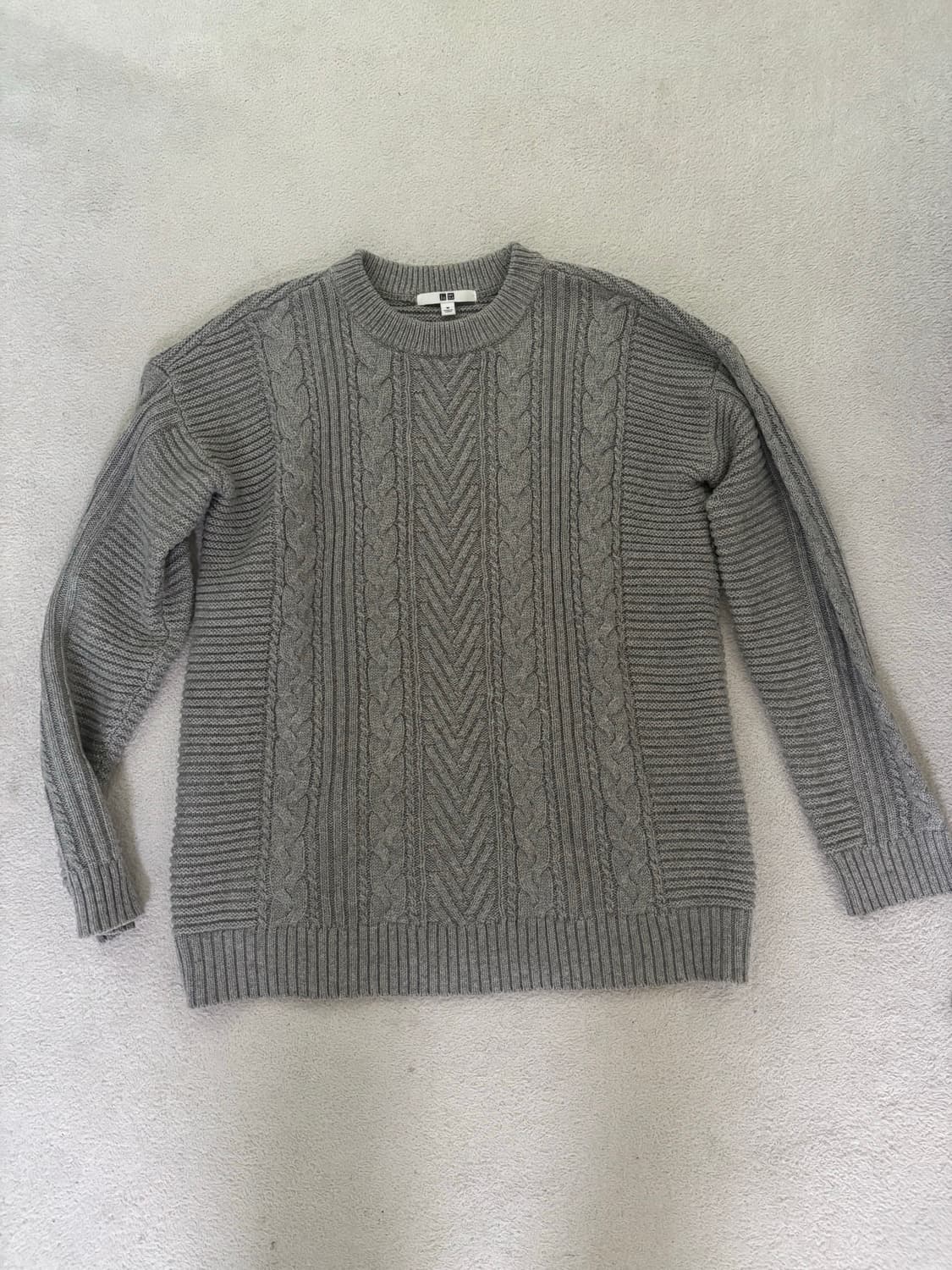 유니클로 케이블 니트 상품이미지1