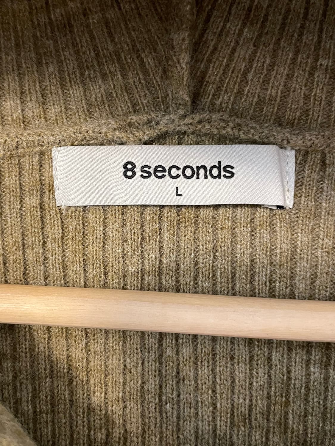 에잇세컨즈 버튼 니트 후디  상품이미지5