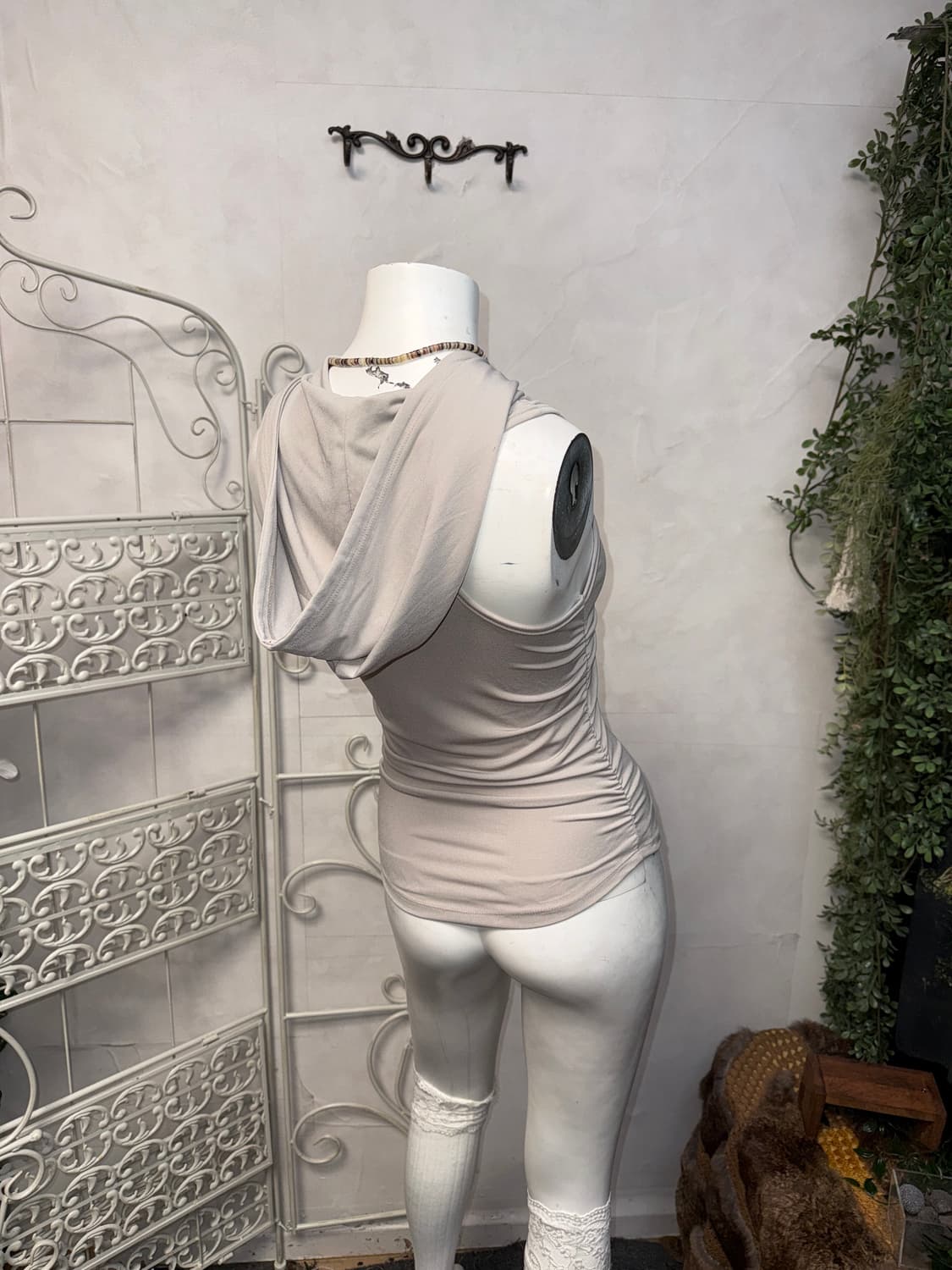 HILLDA Hole Sleeveless Hoodie (새제품) 상품이미지3