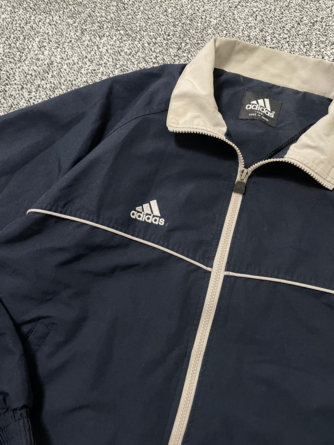 빈티지9. 아디다스 올드스쿨 빈티지 바람막이 점퍼 네이비 베이지 배색 상품이미지2