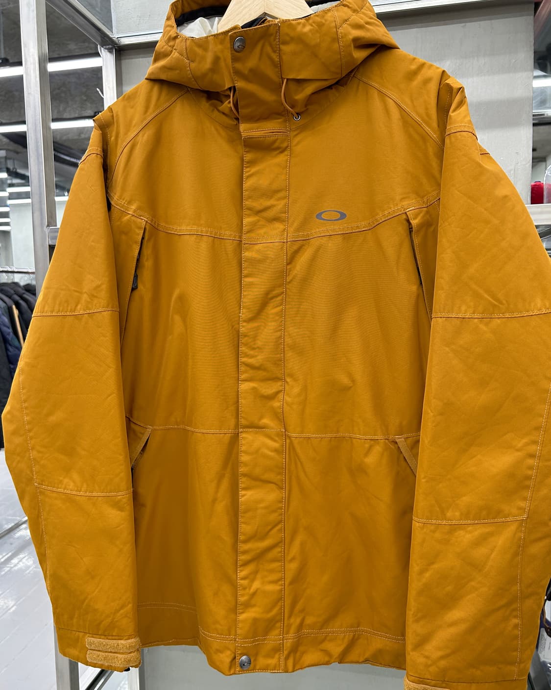 오클리 00s 신슐레이트 아웃도어 자켓 상품이미지3