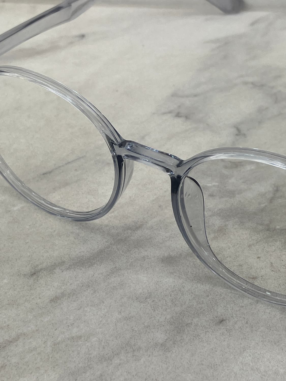 오앤씨 ONC 틴트 그레이 클리어 라운드 뿔테 안경 상품이미지5