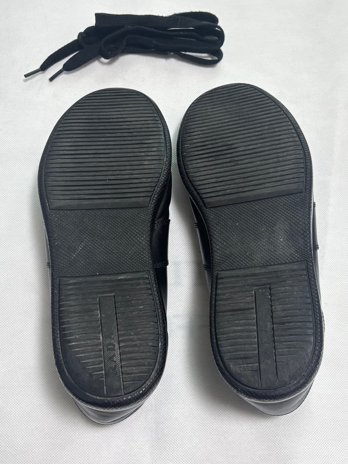 프라다 레더 스니커즈 블랙 7사이즈 상품이미지9