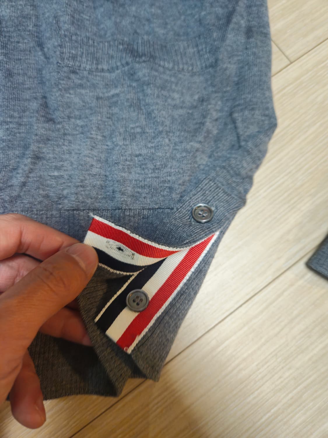 톰브라운 메리노울 가디건 그레이 2 상품이미지5